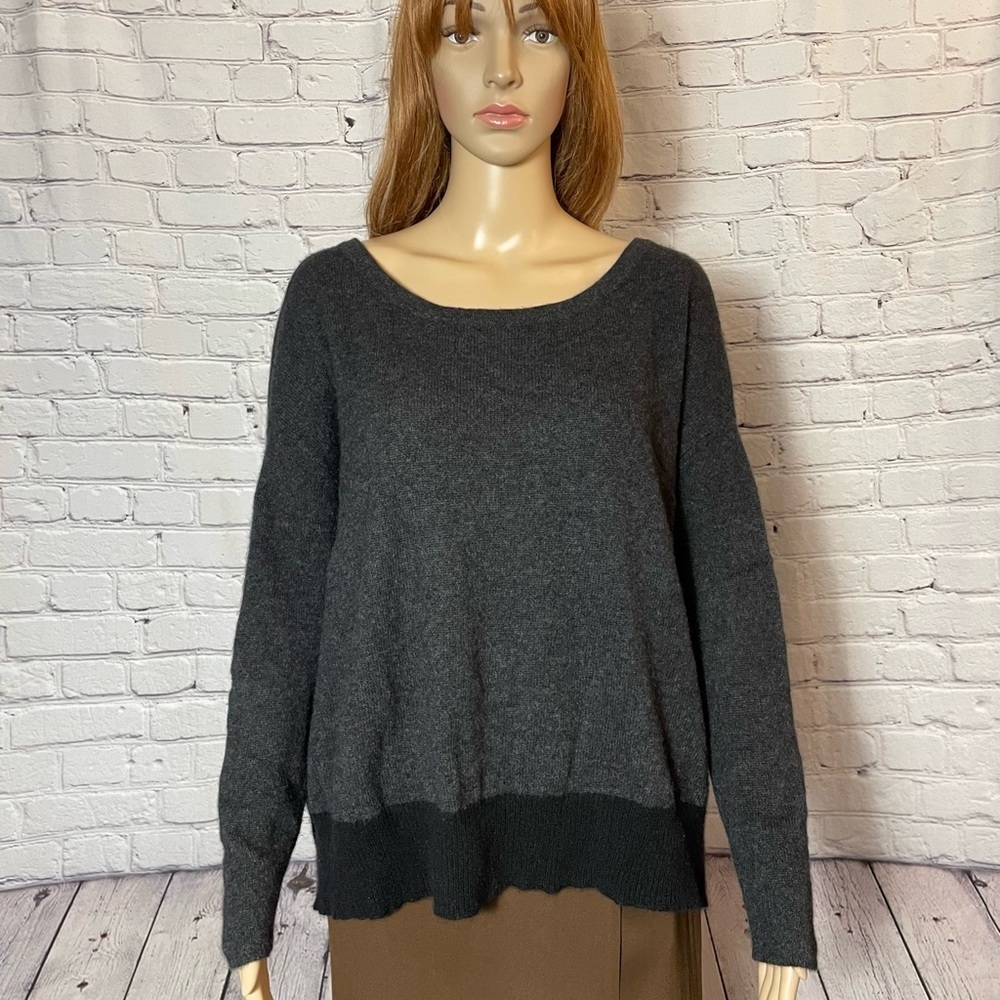 Duffy Gray Black Cashmere Long Sleeve Sweater Size M